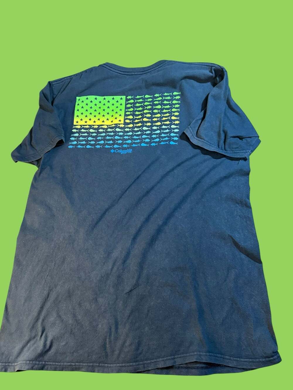 Columbia PFG Men's Large Navy Blue Short Sleeve Fish Flag Graphic T-Shirt - Picture 2 of 6